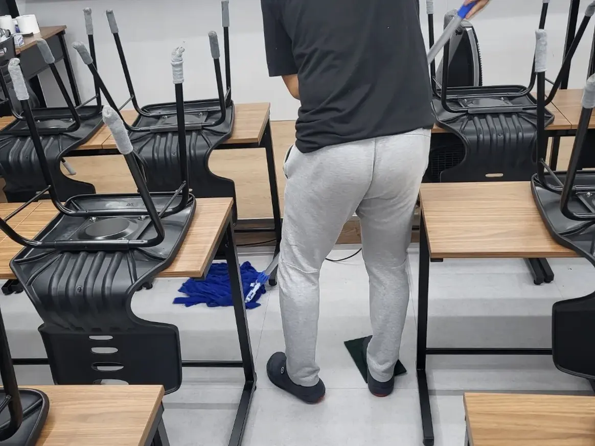 울진군 울진읍 스터디카페 운영실·미팅룸 위생청소 사례 - 행진크린